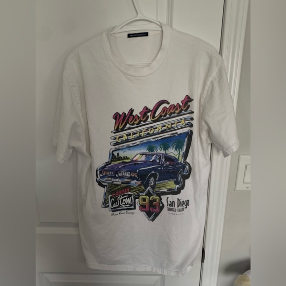 Brandy Melville Oversized Graphic T-shirt - Picture 1 of 2